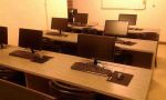 کلاس و فضای آموزشی با کامپیوتر